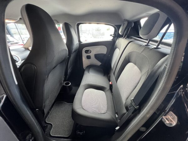 Renault Twingo 100% Elettrica 45 CV - immagine 11