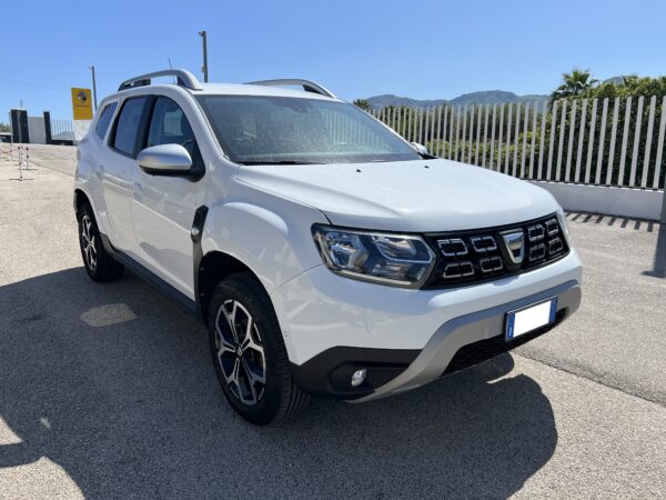 Dacia Duster 1.5 CC Diesel 110 CV - immagine 3