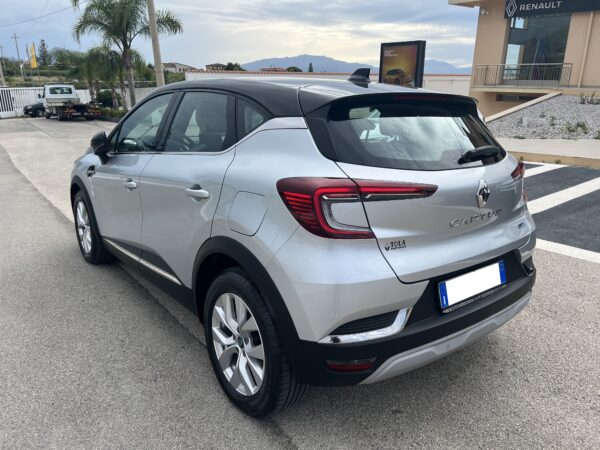 Renault Captur 1.6 PLUG-IN HYBRID 160 CV - immagine 7