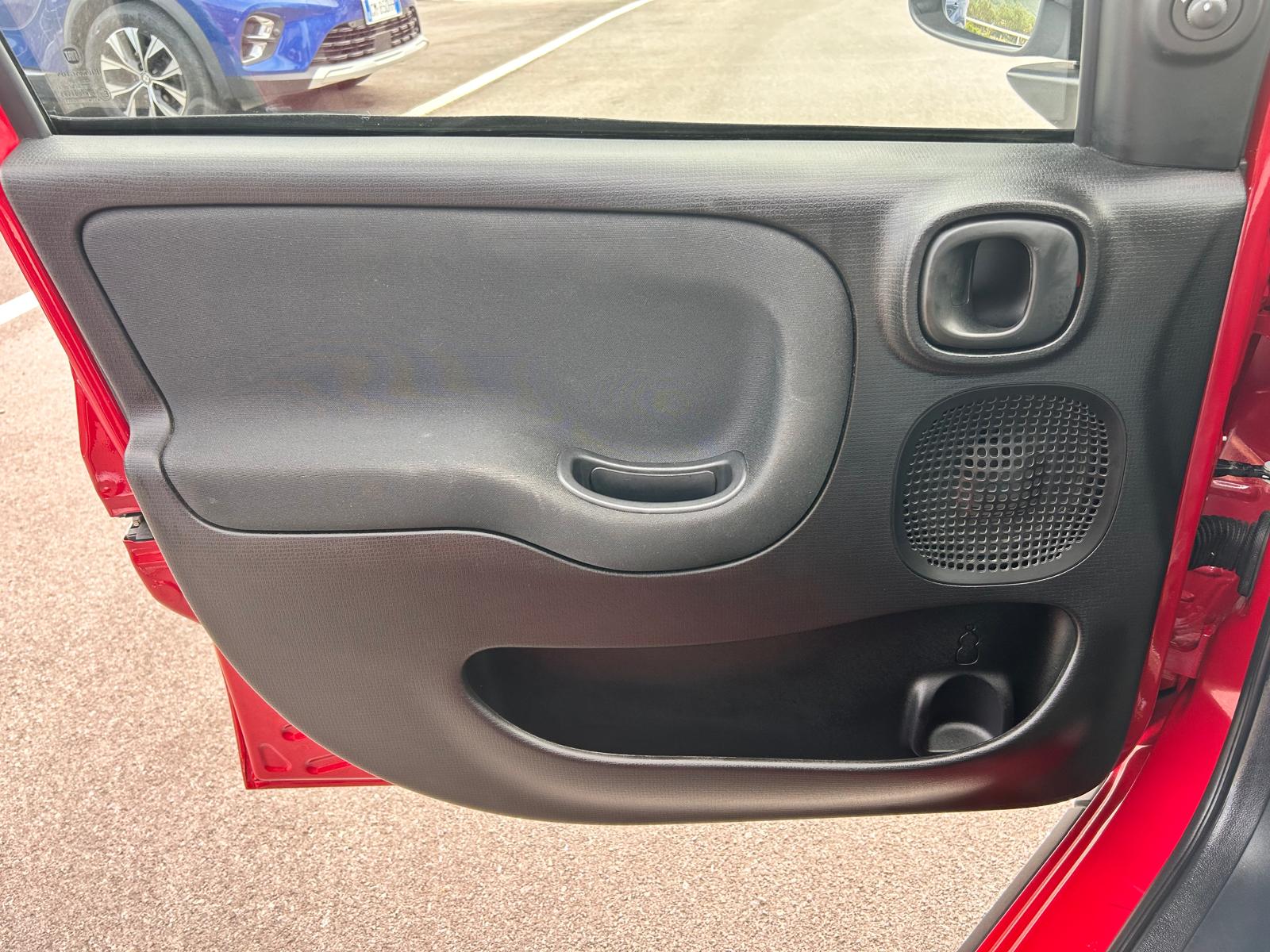 FIAT PANDA 1.0 FIRE FLY 70 CV S&S HYBRID €. 14.950,00 - immagine 10