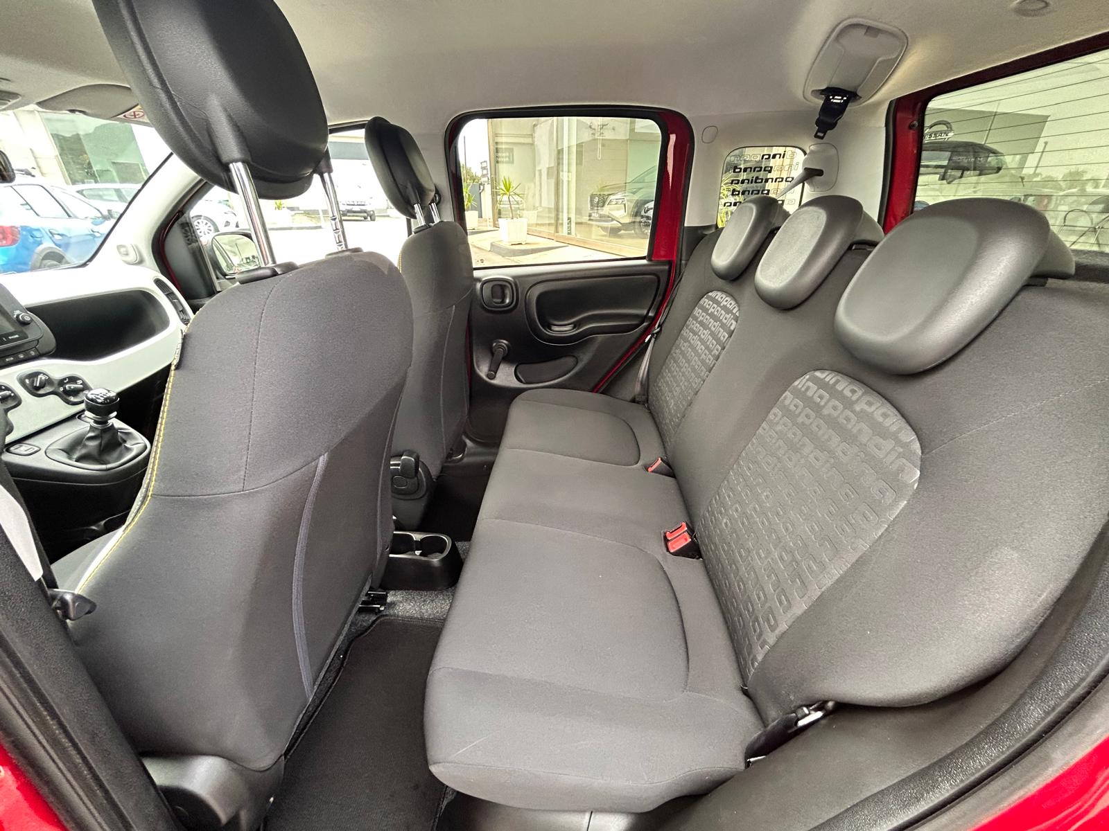 FIAT PANDA 1.0 FIRE FLY 70 CV S&S HYBRID €. 14.950,00 - immagine 11