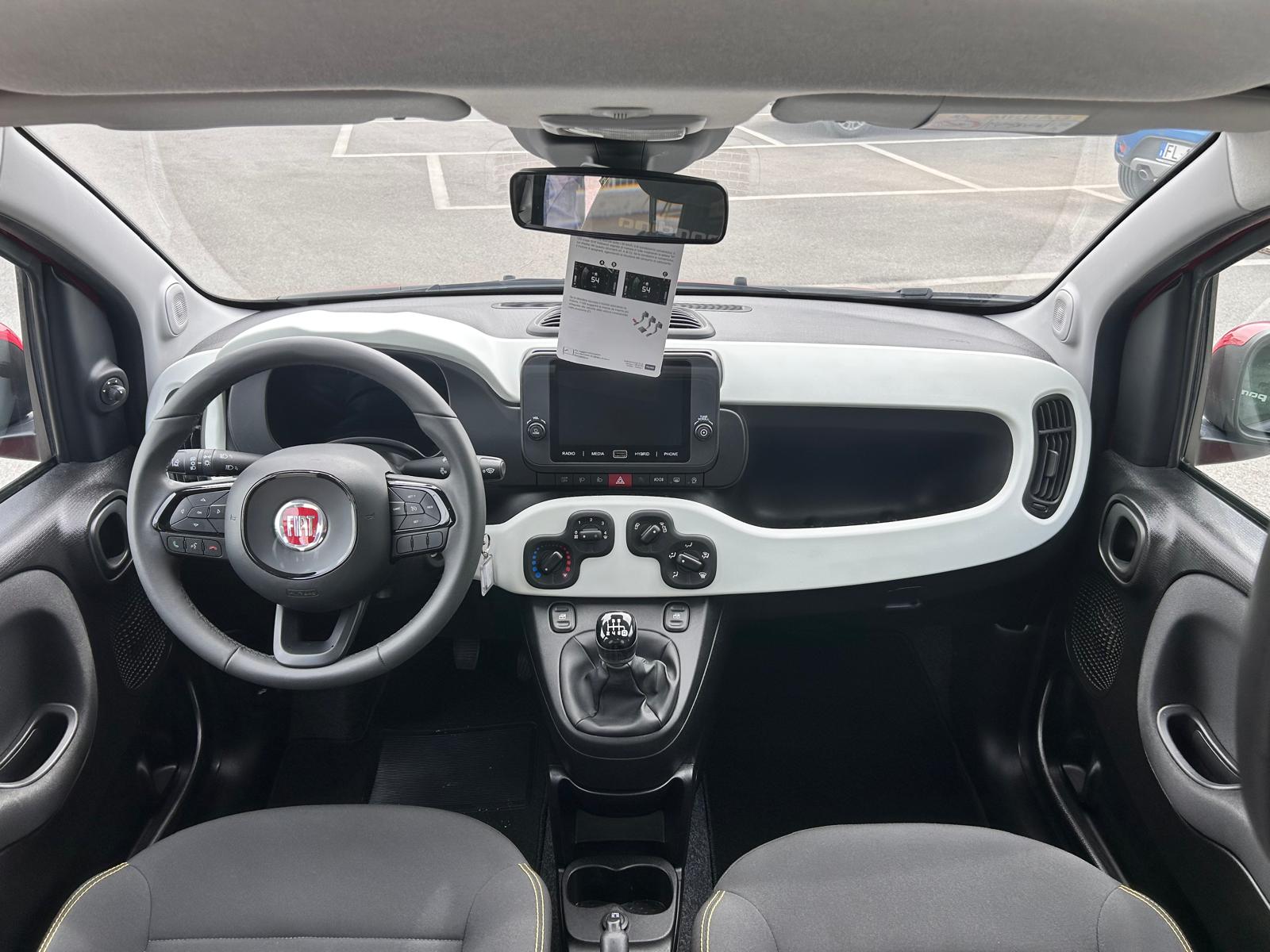 FIAT PANDA 1.0 FIRE FLY 70 CV S&S HYBRID €. 14.950,00 - immagine 12