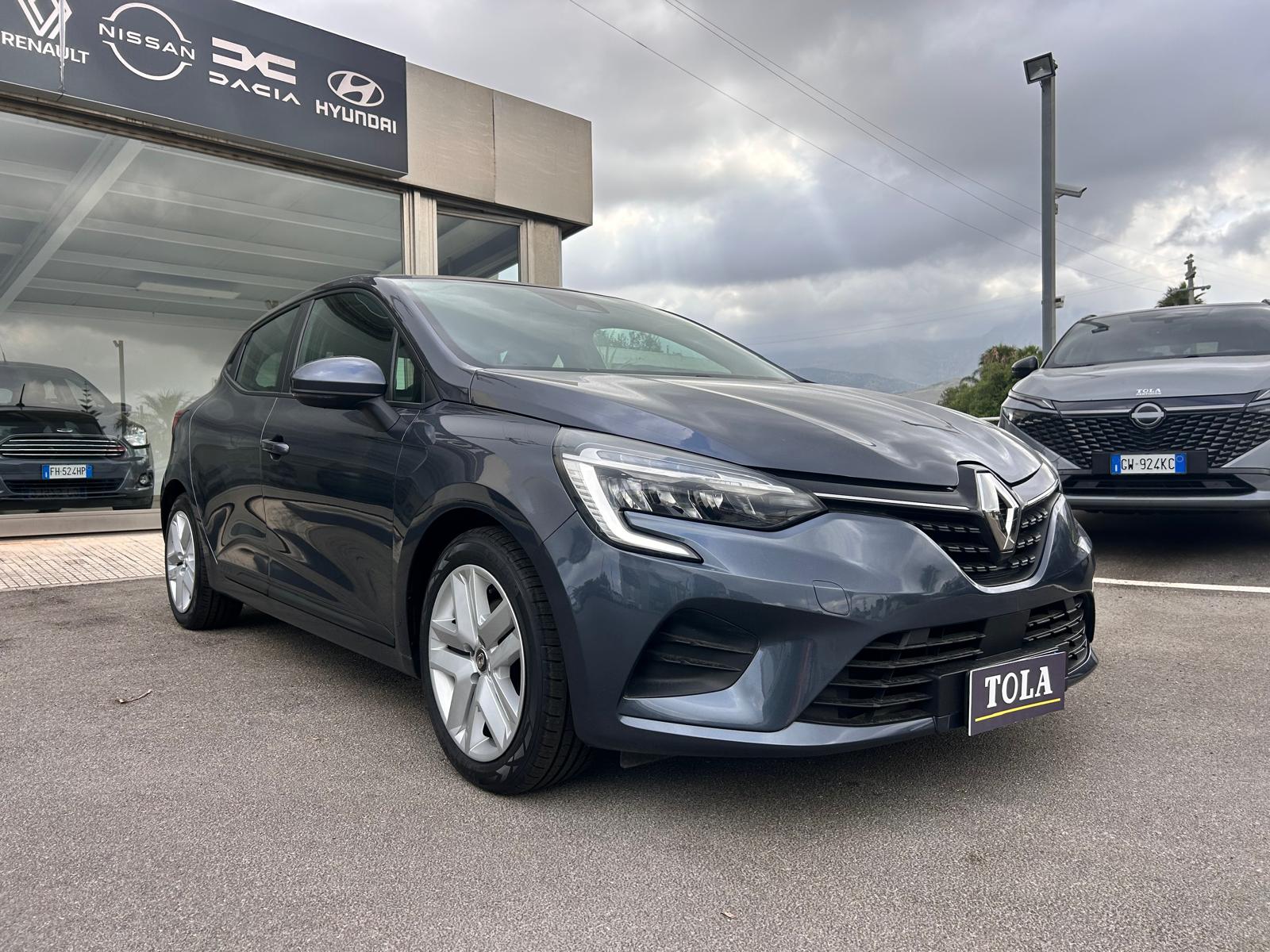 RENAULT CLIO FULL HYBRID 1.6 CC 140CV €. 14.900,00 - immagine 12