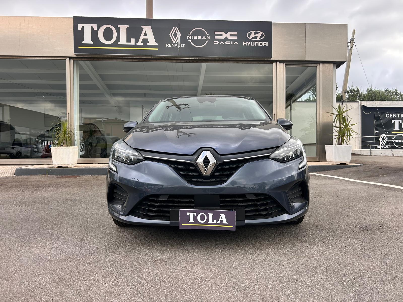 RENAULT CLIO FULL HYBRID 1.6 CC 140CV €. 14.900,00