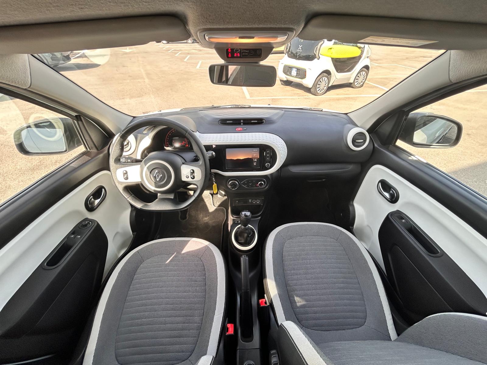 RENAULT TWINGO URBAN NIGHT 1.0 CC €.12.900,00 - immagine 13
