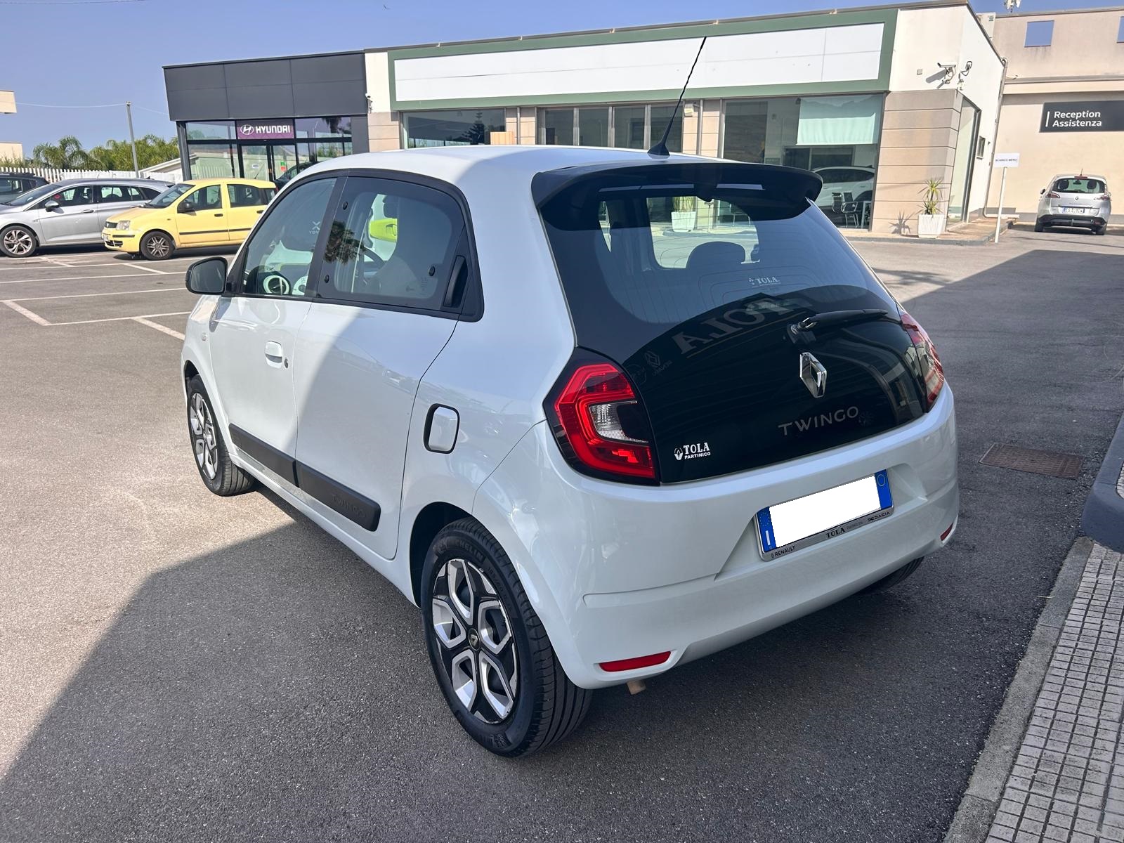 RENAULT TWINGO URBAN NIGHT 1.0 CC €.12.900,00 - immagine 11
