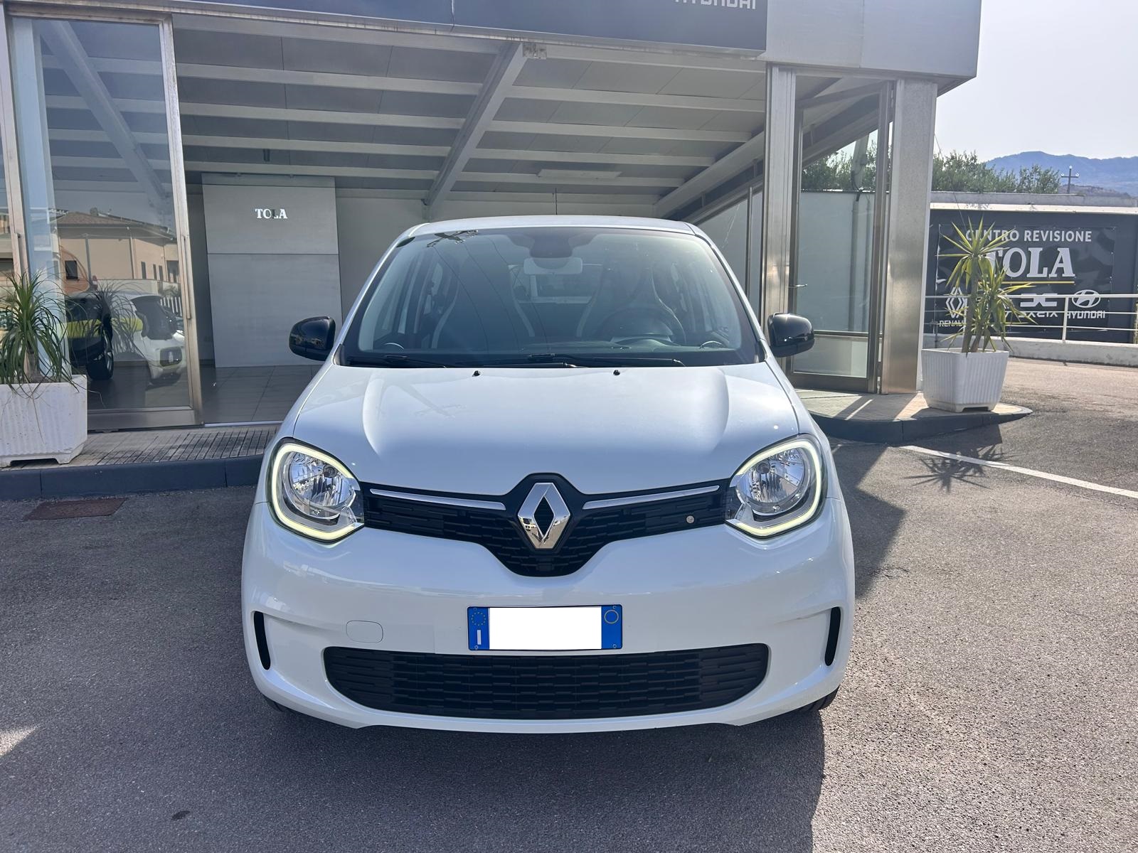 RENAULT TWINGO URBAN NIGHT 1.0 CC €.12.900,00